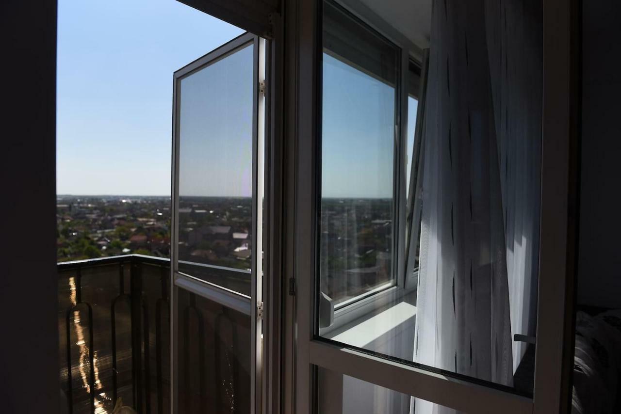 Class DeLuxe Apartments Oradea Extérieur photo